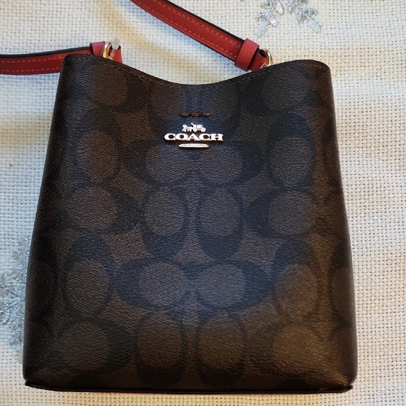 Coach Mini Town Bucket Crossbody Bag With Gold Hangtag. NWOT. H21292-C7269 - Picture 13 of 15